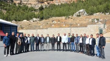 BÜYÜKŞEHİR YETKİLİLERİNDEN, ÇAMLIYAYLA MUHTARLARIYLA İSTİŞARE TOPLANTISI