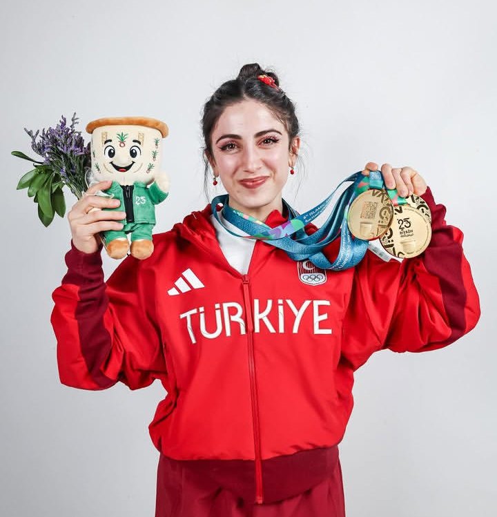 Tarsuslu Sporcu Gamze Altun’dan 3 Altın Madalya 🏅