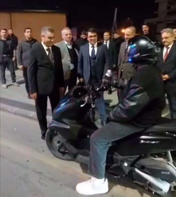 MERSİN VALİSİ ATİLLA TOROS, TARSUS’TA ASAYİŞ VE HUZUR UYGULAMASINA KATILDI