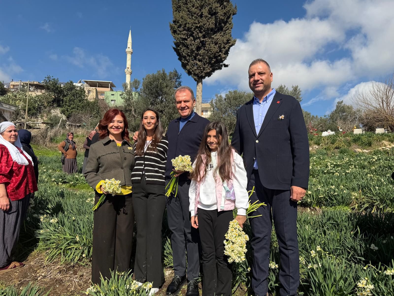 Seçer Sayesinde Tarsus Buram Buram Nergis Koktu