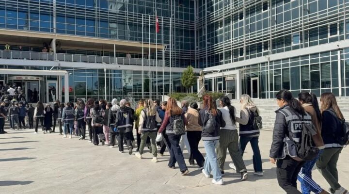 Narkotik polisinden ‘Cono’lara operasyon: 55 gözaltı