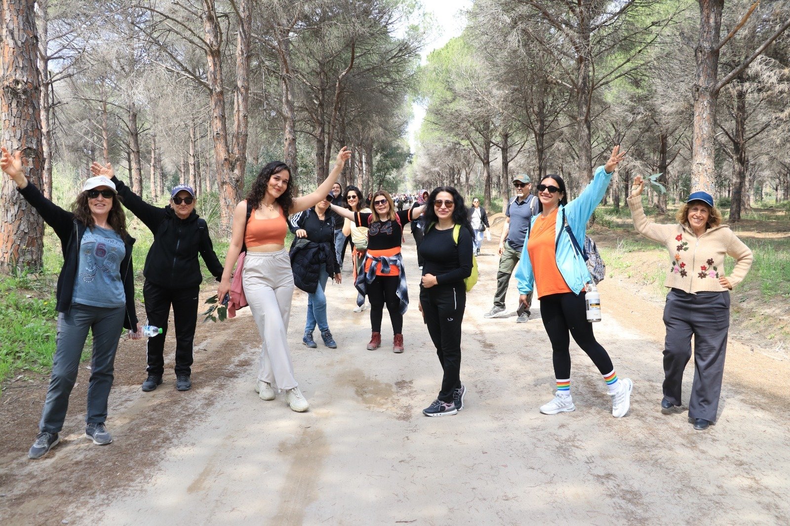 BÜYÜKŞEHİR’DEN TARSUS KULAK MAHALLESİ’NDE “DOĞA BİZİ ÇAĞIRIYOR” YÜRÜYÜŞÜ