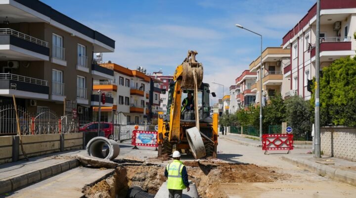 MESKİ ÇALIŞMALARIYLA KAVAKLI MAHALLESİ’NDE YAĞMURSUYU SORUNU TARİH OLDU