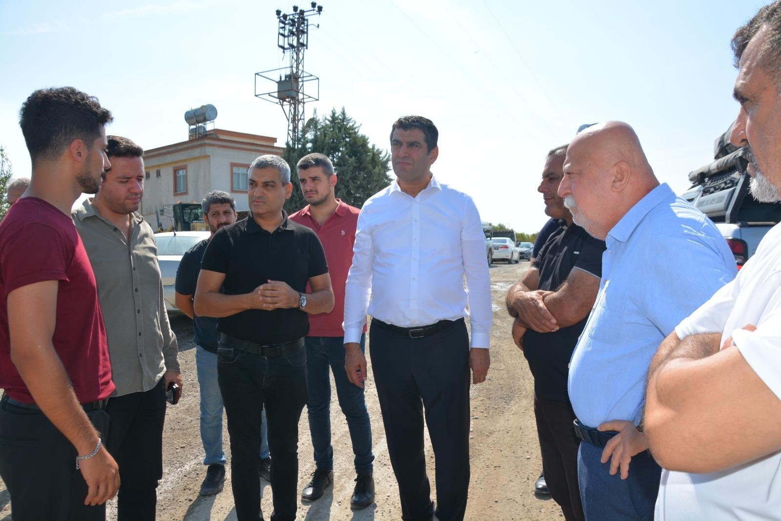 BÜYÜKŞEHİR’DEN ALİAĞA YOLUNDA ASFALT MESAİSİ 